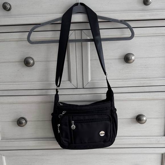 Mintegra Handbags - Black Crossbody Bag